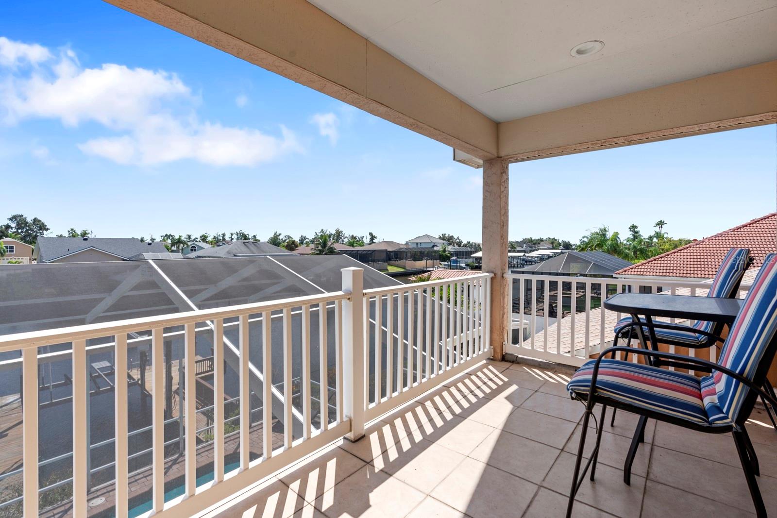 APOLLO BEACH UNIT 06 - Residential