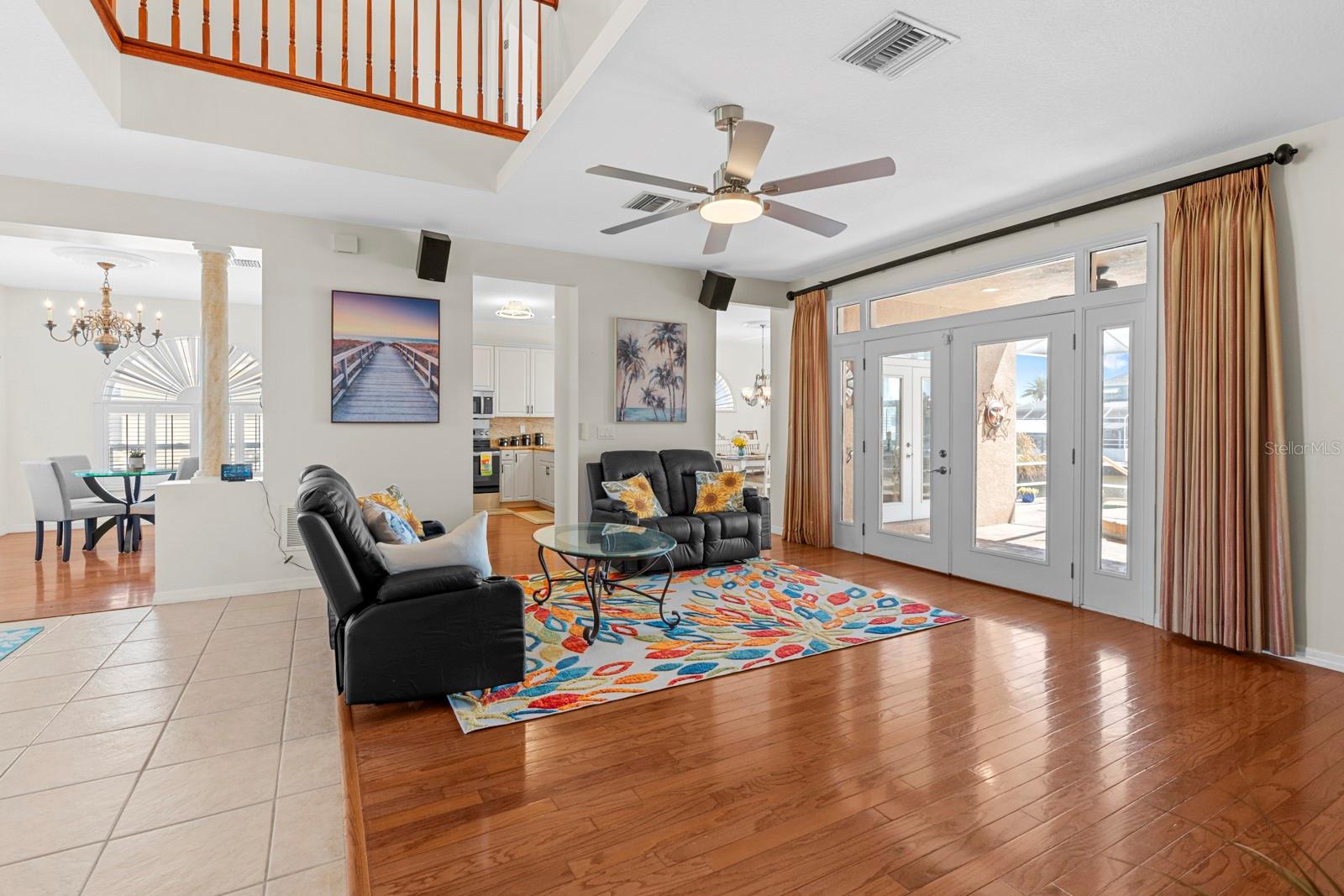 APOLLO BEACH UNIT 06 - Residential