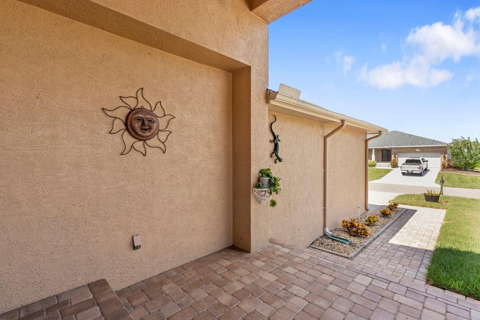 APOLLO BEACH UNIT 06 - Residential