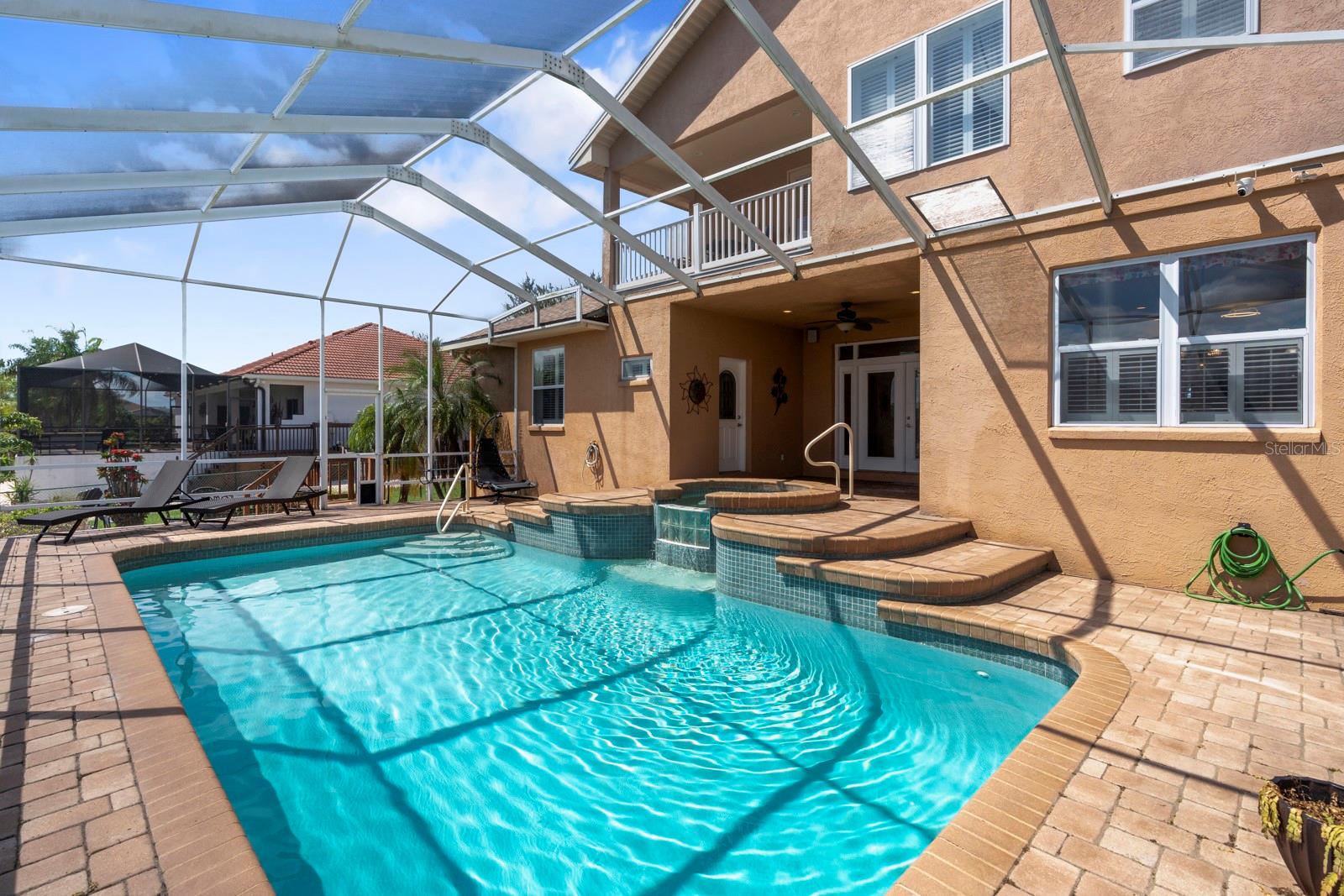 APOLLO BEACH UNIT 06 - Residential