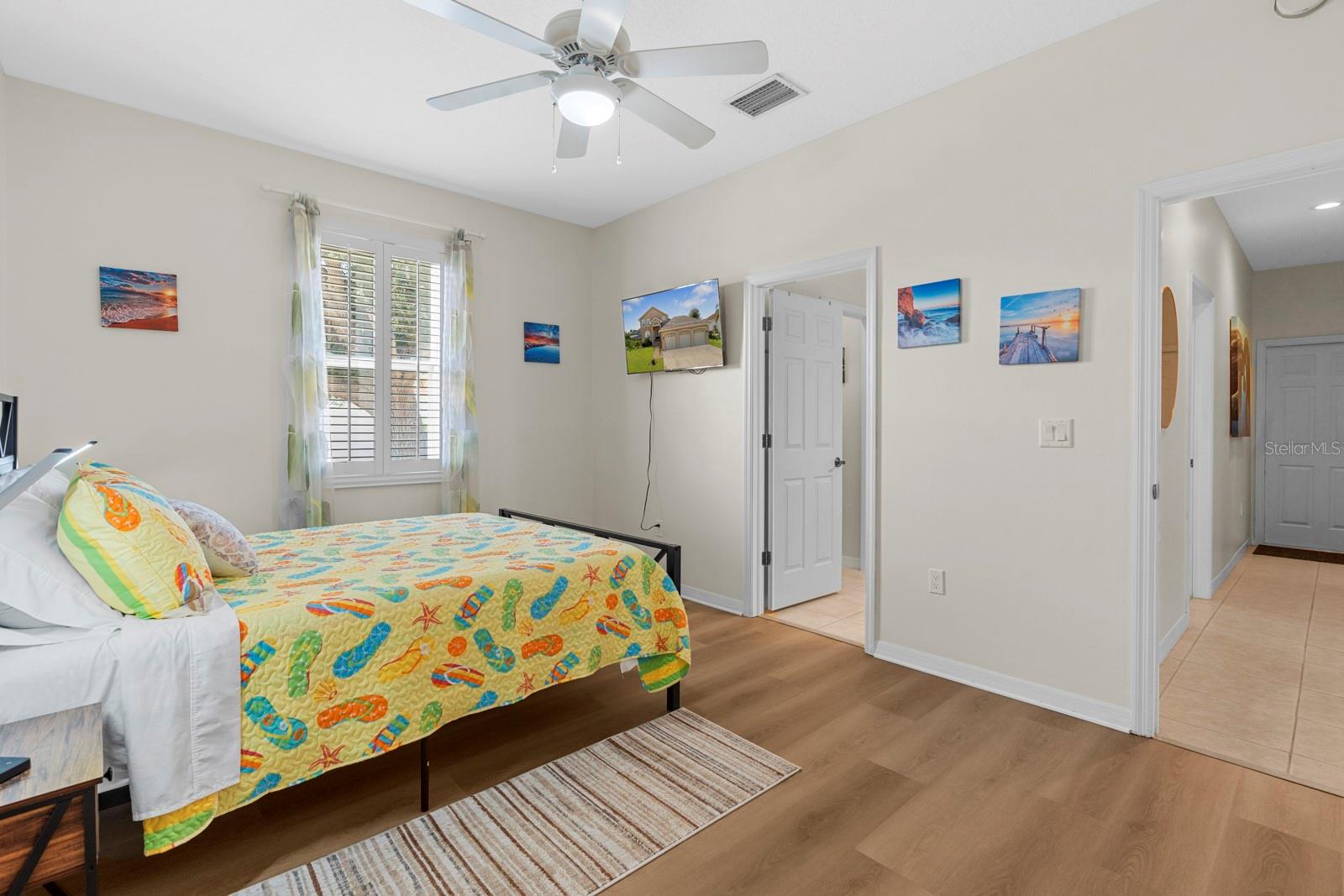 APOLLO BEACH UNIT 06 - Residential