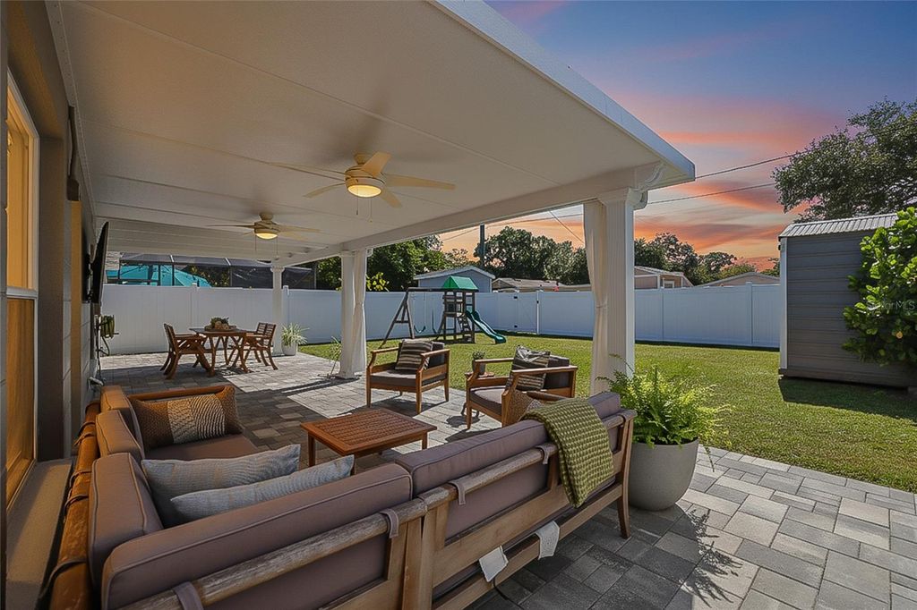 Photo of 346 46th Avenue N, St Petersburg, FL 33703 (MLS # TB8440871)