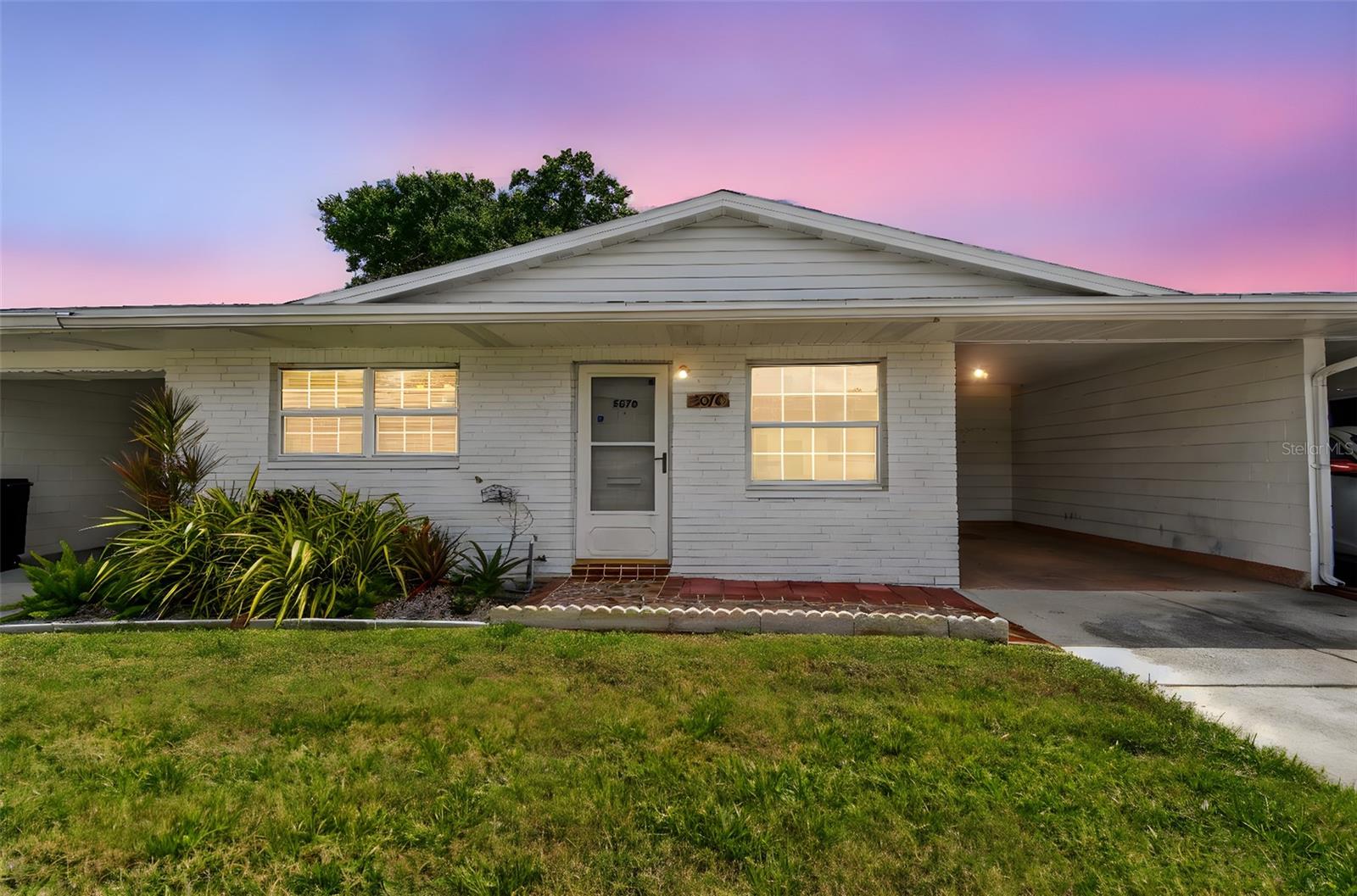 Welcome to Springwood Villas, a well-maintained 55+ community offering an active and convenient lifestyle. This spacious 2-bedroom, 2-bathroom home features an open living area and a large kitchen with an eat-in space, perfect for entertaining or relaxed everyday living. The kitchen is well-appointed with ample cabinet storage and a generous walk-in pantry.
A flexible bonus room just off the kitchen provides additional living space that can serve as a home office, hobby room, or cozy sitting area. The primary suite includes a large walk-in closet and a private bath for added comfort. Additional updates include newer windows and a newer AC unit (2021), ensuring efficiency and peace of mind.
Springwood Villas is unique in that the residents own the streets, plumbing, and water lines, offering a well-managed and resident-focused community. Amenities include a heated outdoor pool, clubhouse with office, shuffleboard courts, workshop, and a serene retention pond.
Located just minutes from downtown St. Pete, world-class beaches, golf courses, sporting events, dining, shopping, medical facilities, and fishing spots, this home is ideal for a winter getaway or year-round living. Come see why so many love to call Springwood Villas home!