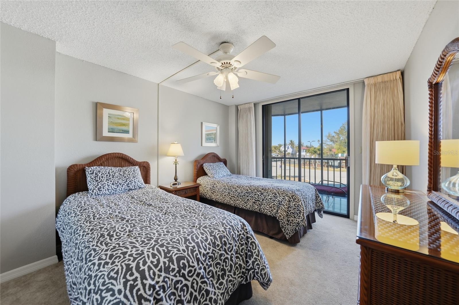 EMERALD POINTE PH 04 - Residential