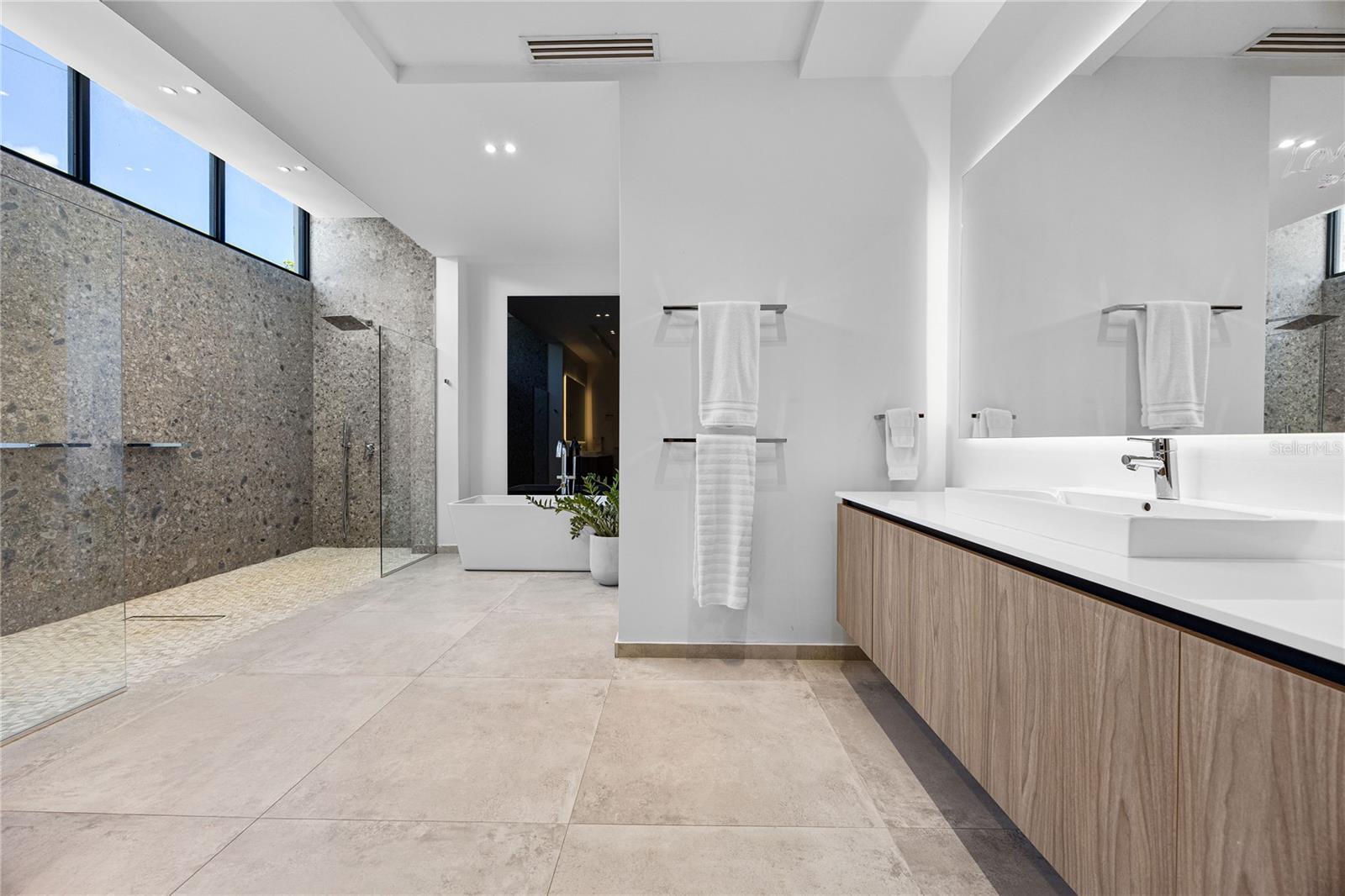 DORADO COUNTRY ESTATES - Residential
