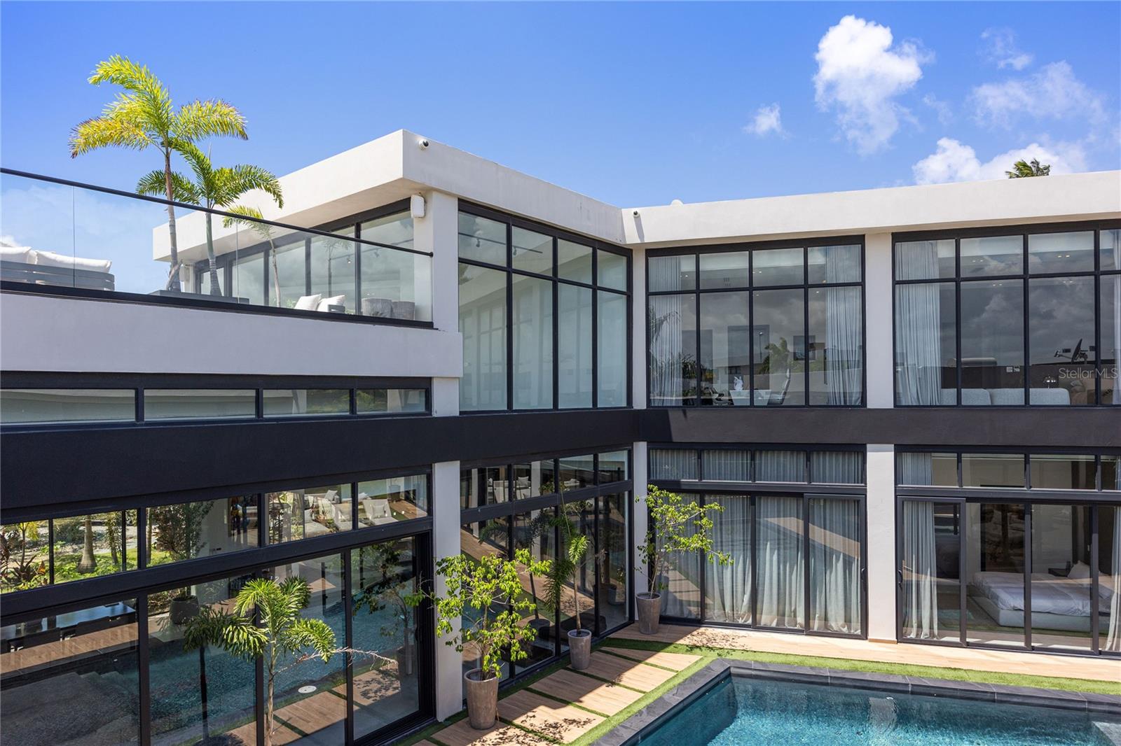 DORADO COUNTRY ESTATES - Residential