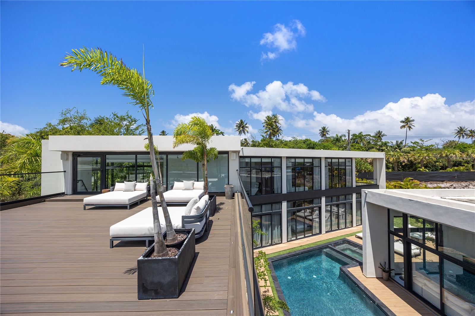 DORADO COUNTRY ESTATES - Residential