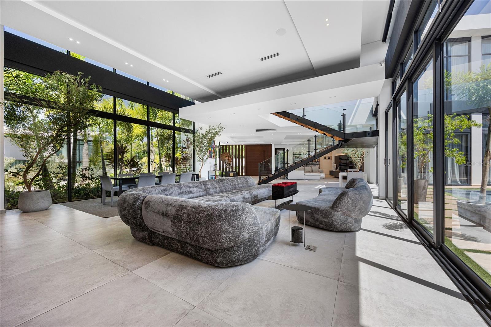 4 GOLF VIEW DRIVE