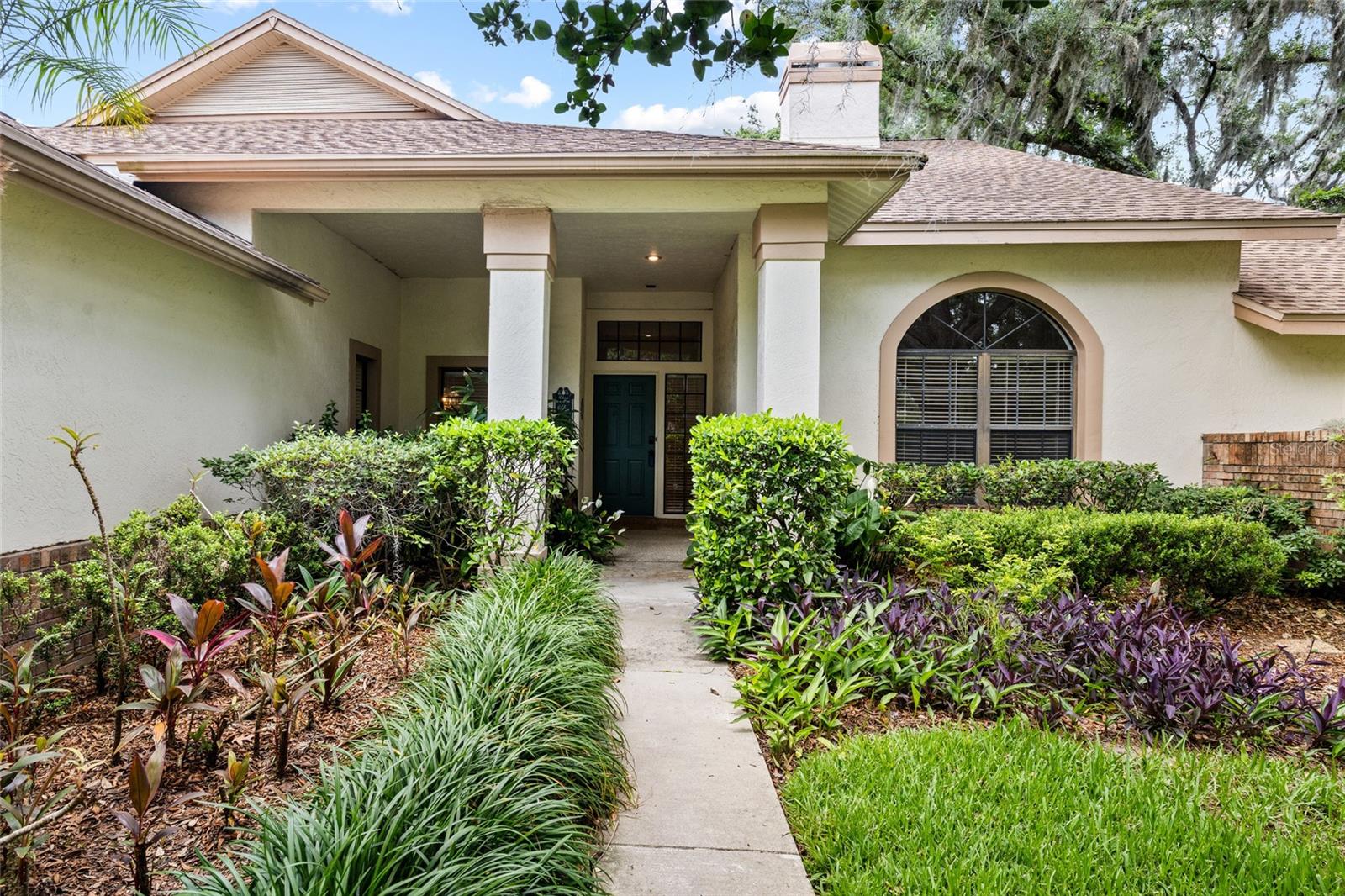 2555 MASON OAKS DRIVE