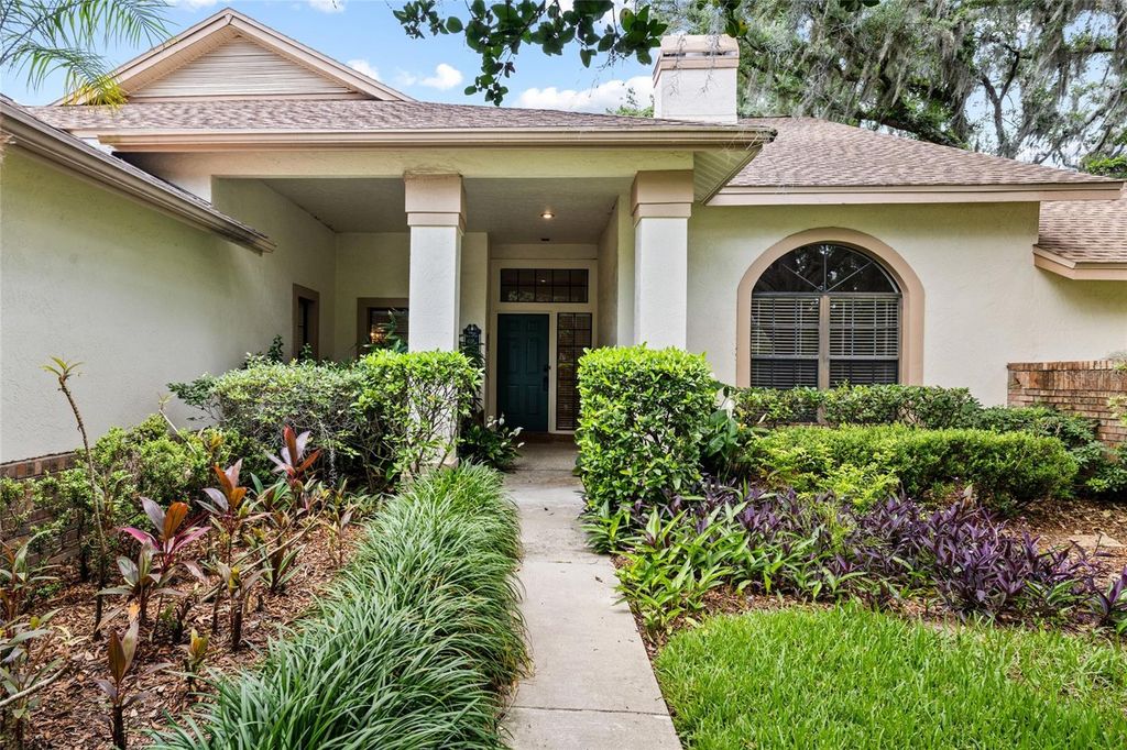 Photo of 2555 Mason Oaks Drive, Valrico, FL 33596 (MLS # TB8514701)