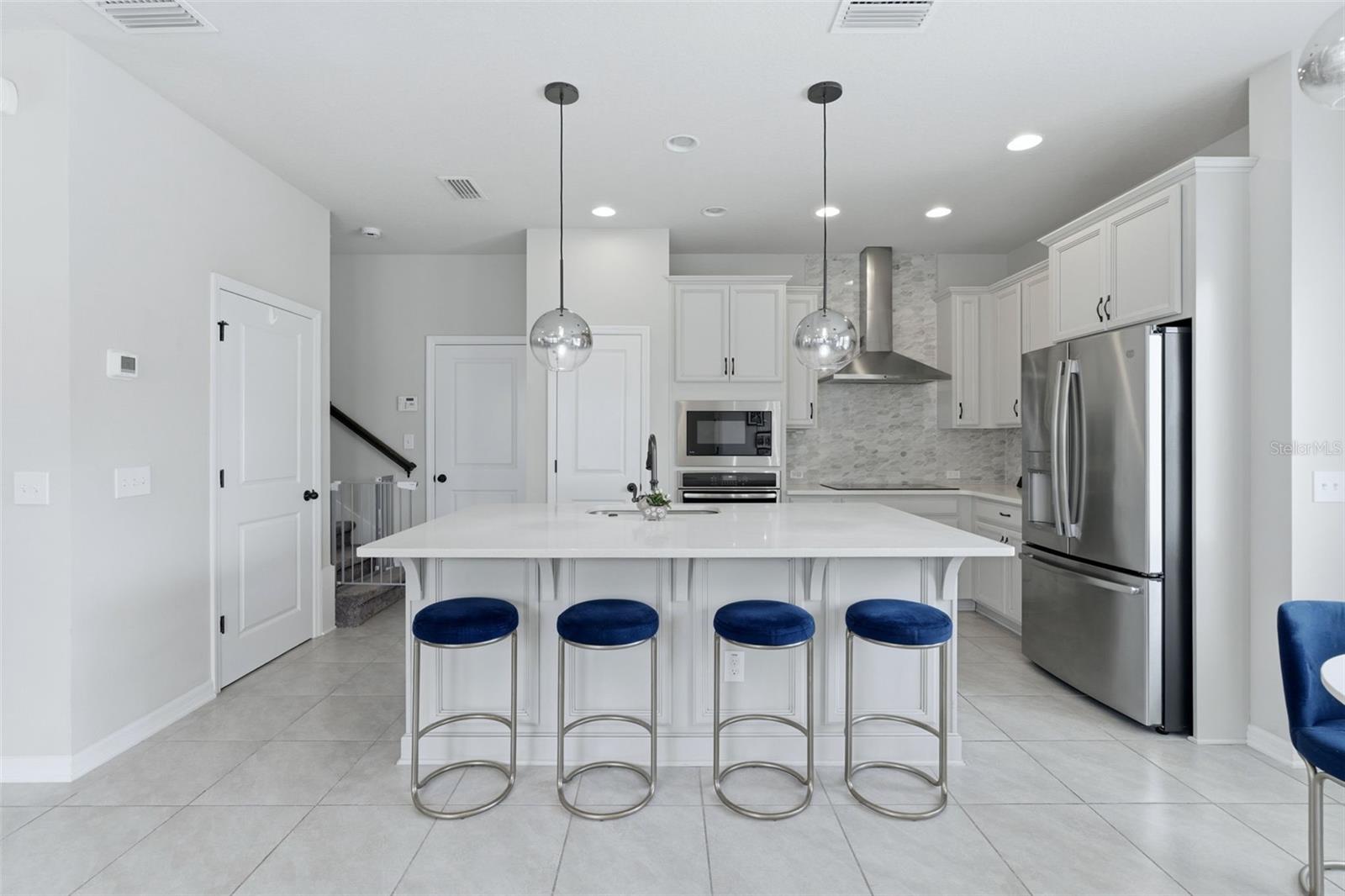 REAGAN POINTE - Residential