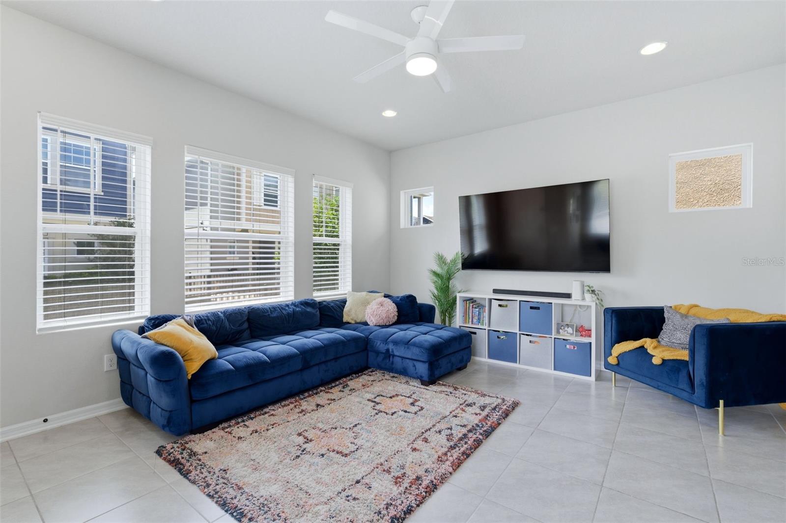 REAGAN POINTE - Residential