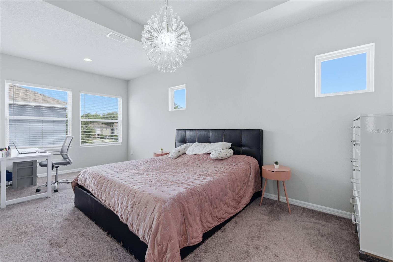 REAGAN POINTE - Residential