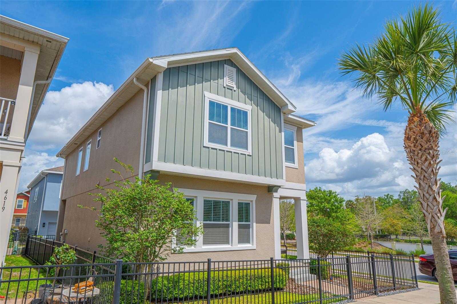 REAGAN POINTE - Residential