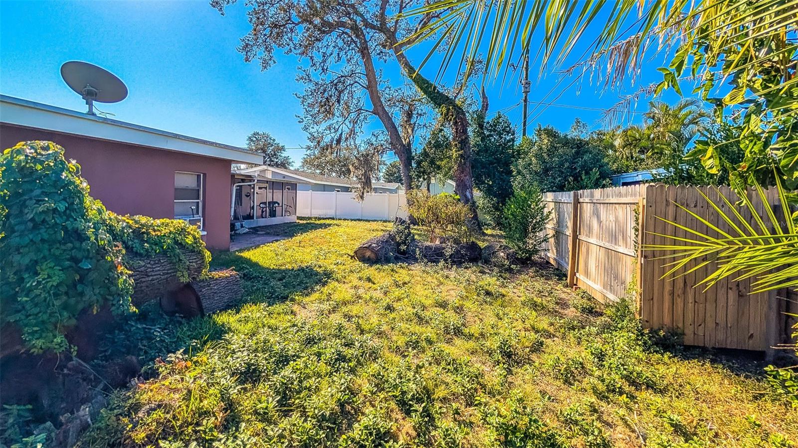 LEISURE ACRES - Residential