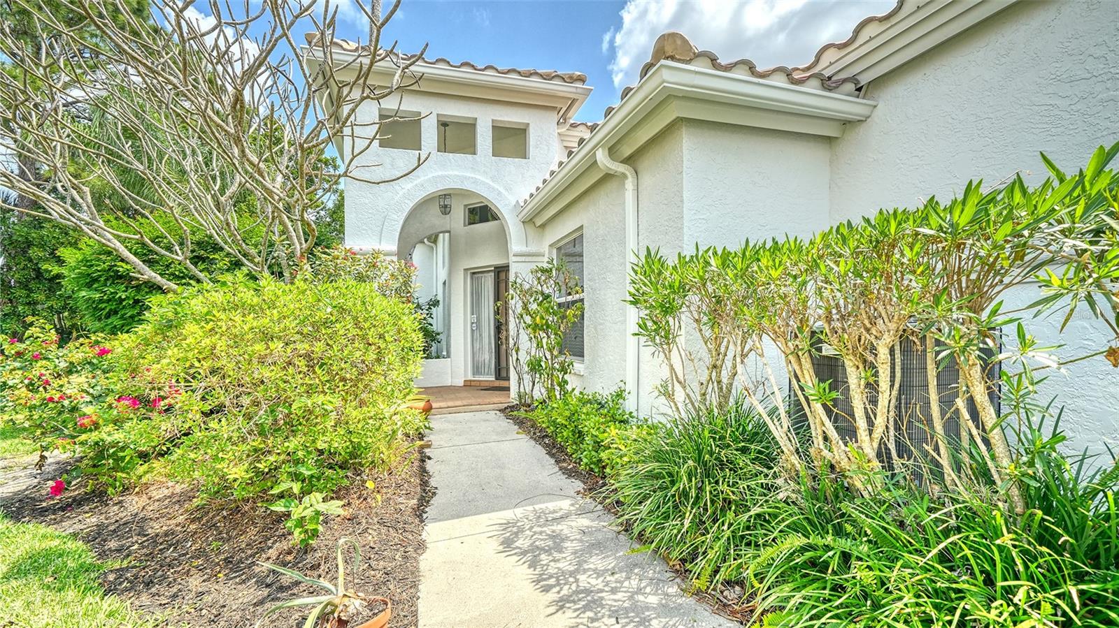 MIRA LAGO AT PALMER RANCH PH 1 - Residential