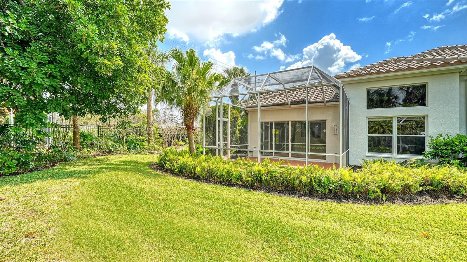 MIRA LAGO AT PALMER RANCH PH 1 - Residential