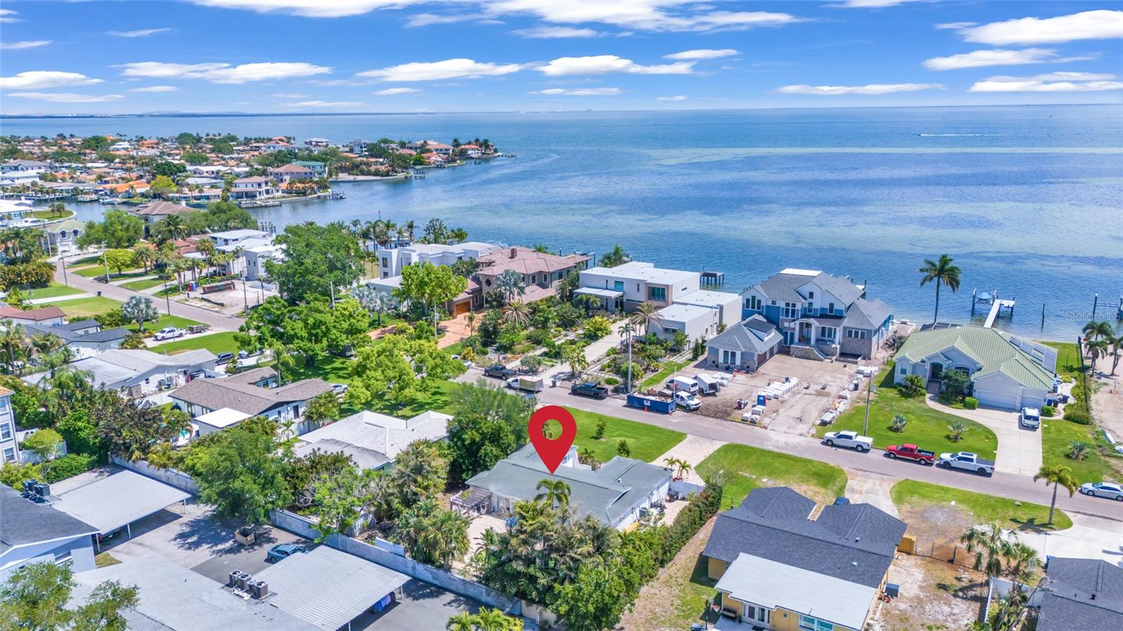 OVERLOOK DRIVE ESTATE - Residential