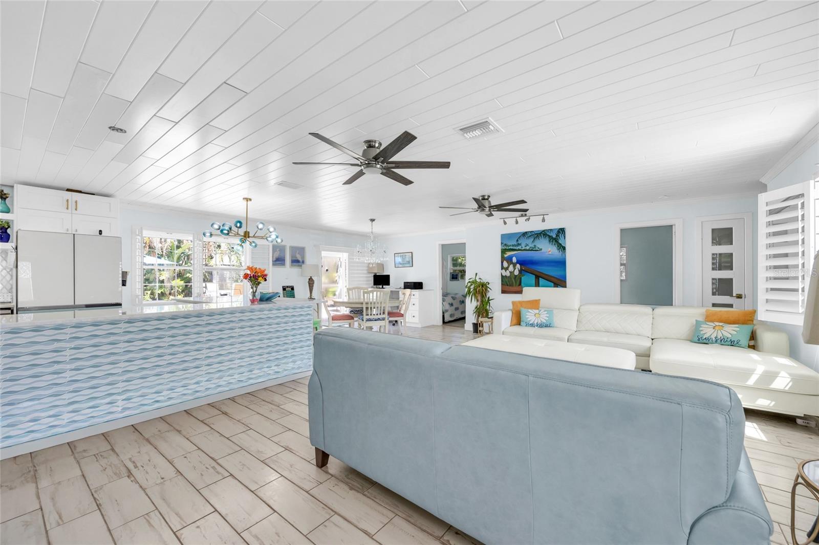 OVERLOOK DRIVE ESTATE - Residential