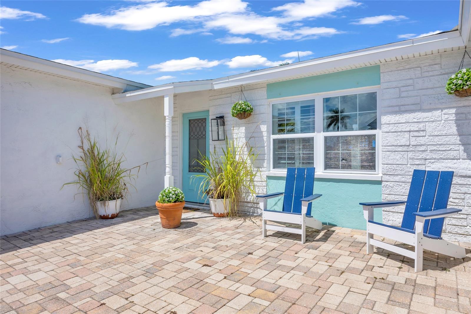 OVERLOOK DRIVE ESTATE - Residential