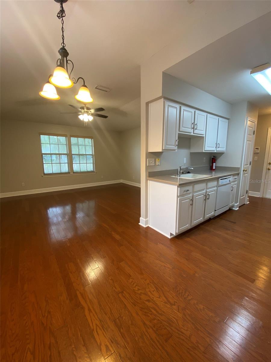 PALM GROVE - Residential Lease