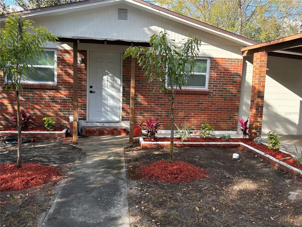 Photo of 1102 E Humphrey Street, Tampa, FL 33604 (MLS # TB8480555)