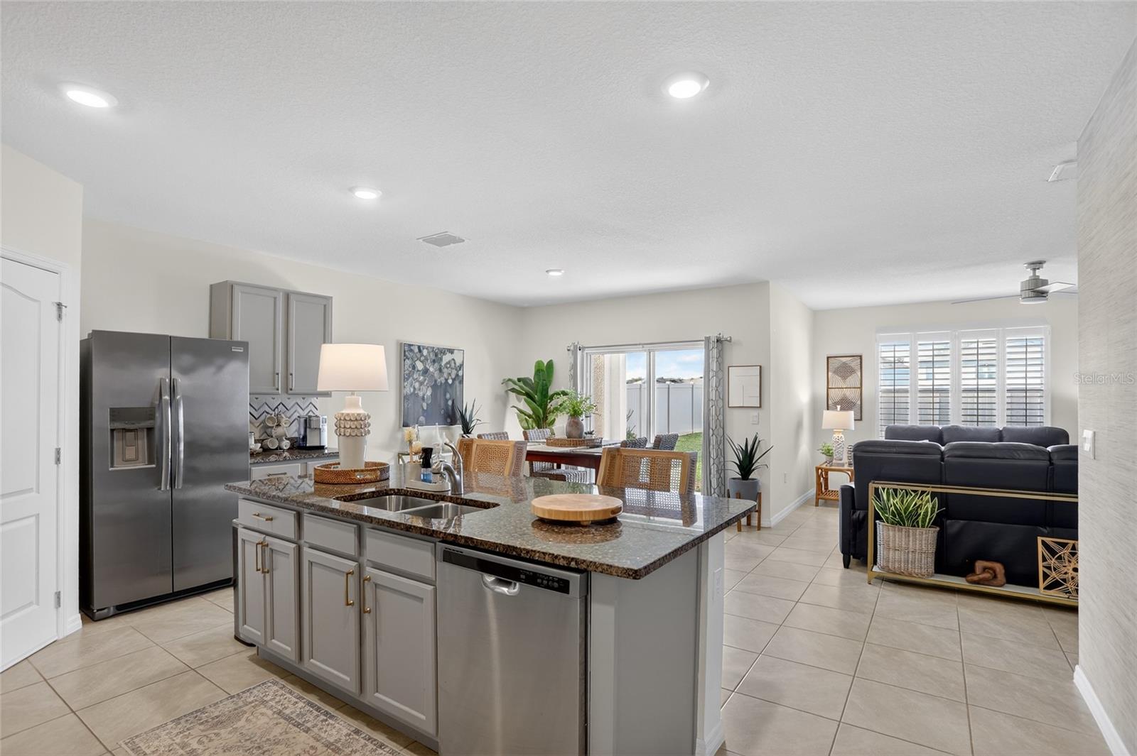 TIMBERWALAKE PH 2 - Residential