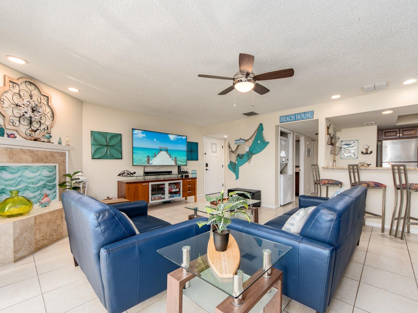 SUNRAKER WEST CONDO - Residential