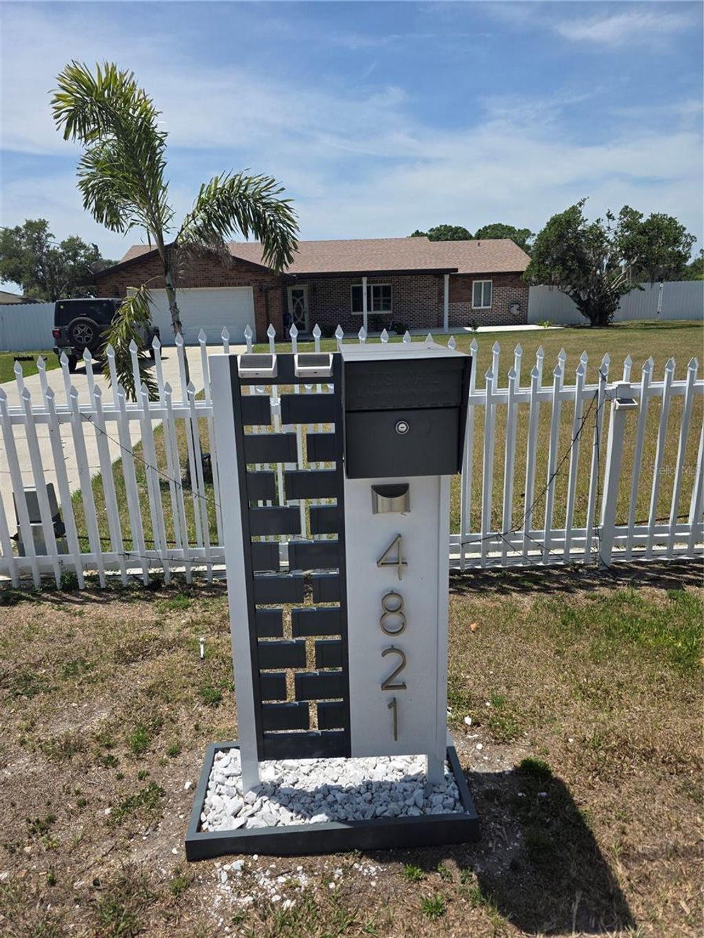 Photo of 4821 Platt Road, Plant City, FL 33565 (MLS # TB8469160)