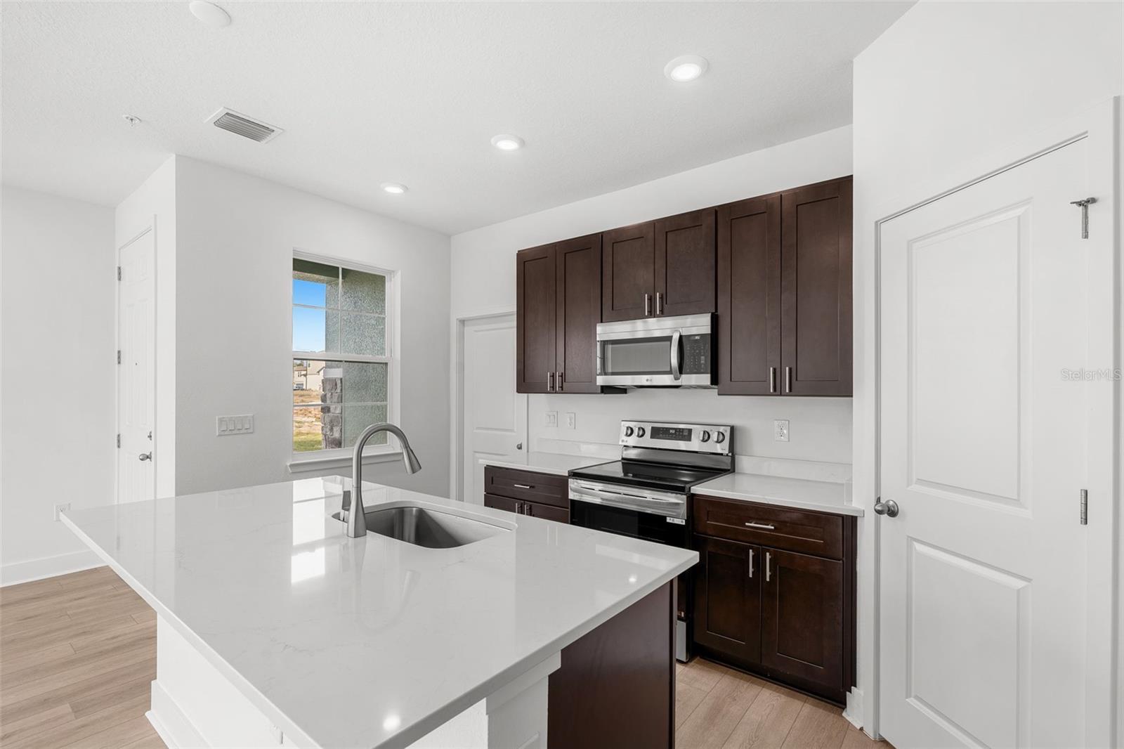 MAGNOLIA RESERVE - Residential