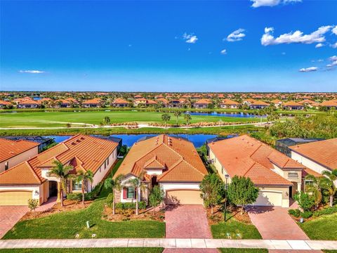 A home in VENICE