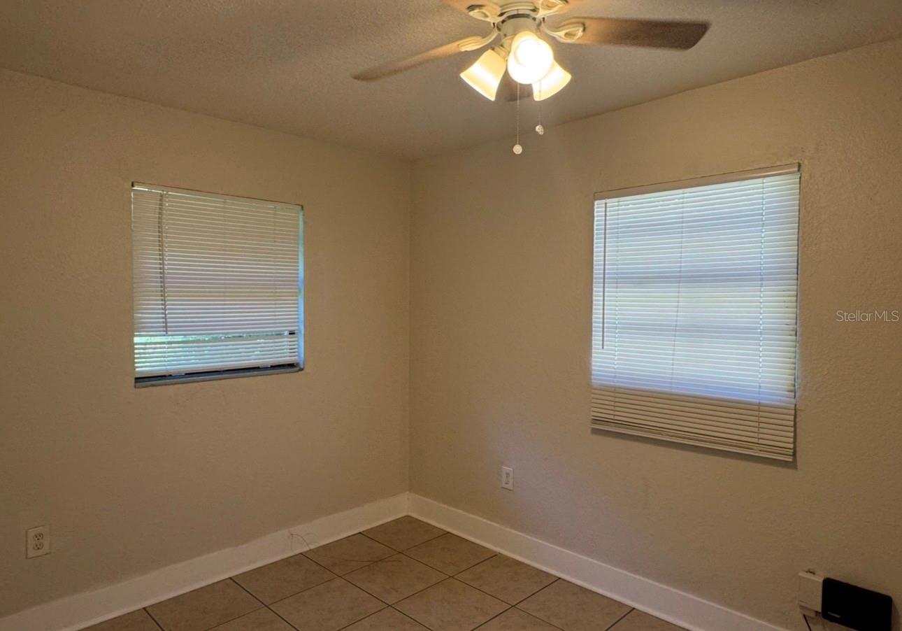 CASTLE HEIGHTS 1ST ADD - Residential Lease