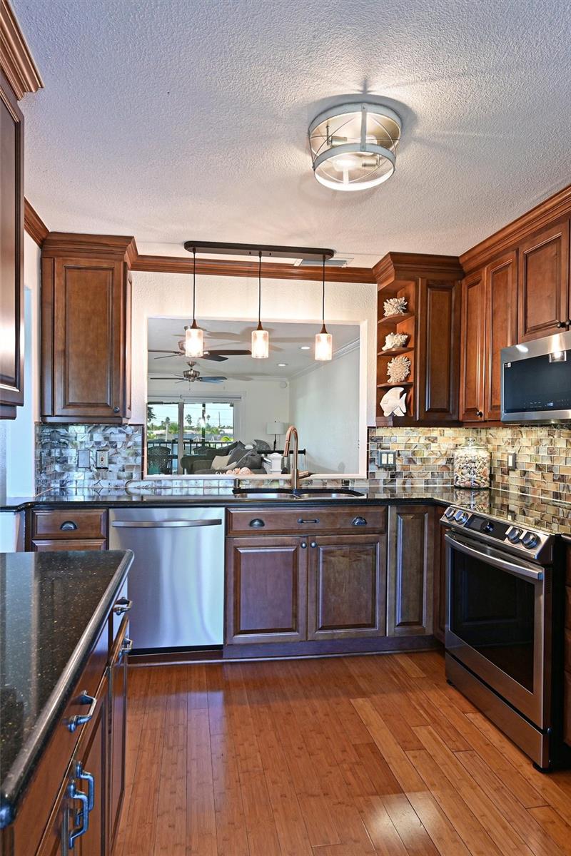FLAMINGO CAY APTS AMD - Residential