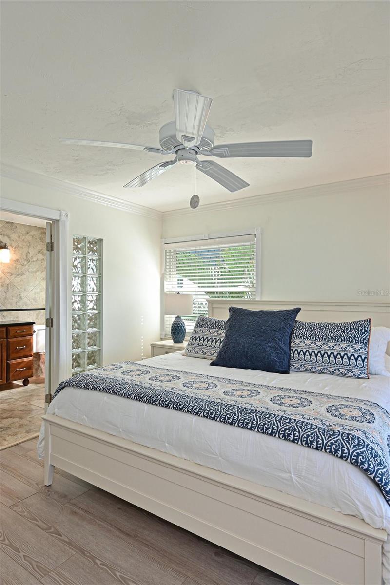 FLAMINGO CAY APTS AMD - Residential