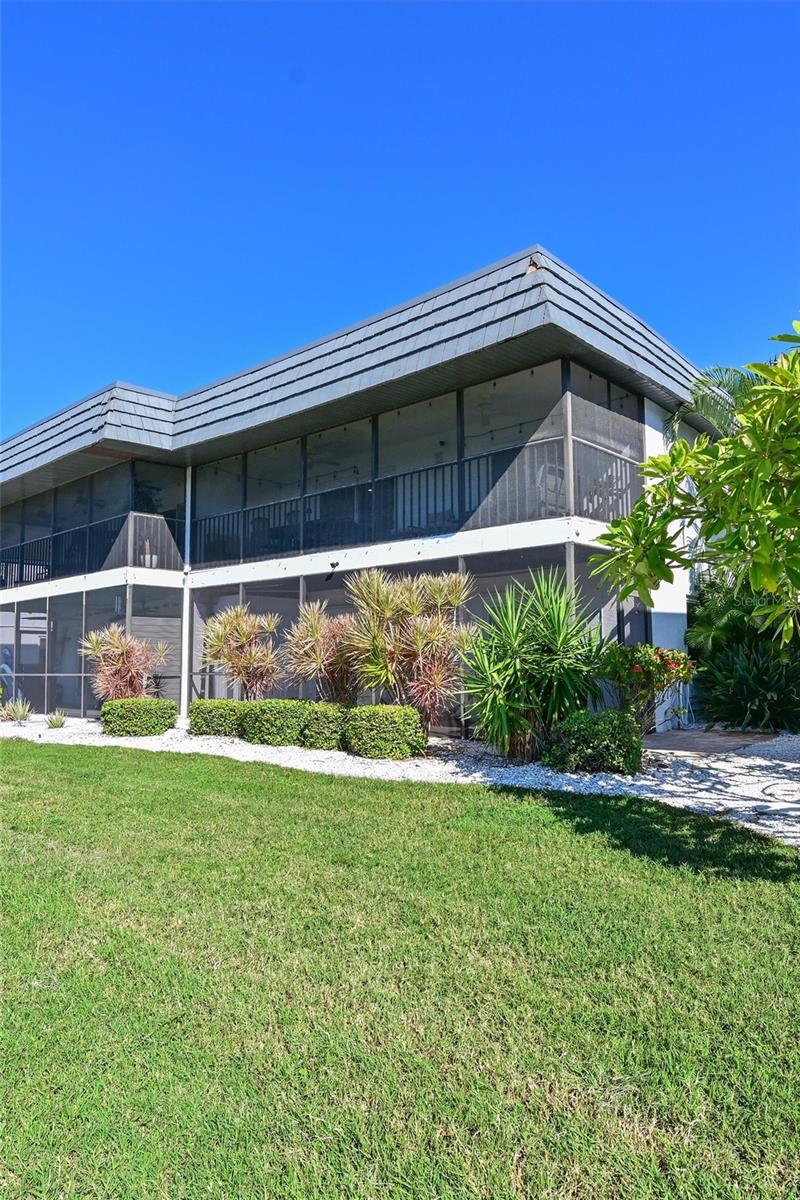 FLAMINGO CAY APTS AMD - Residential