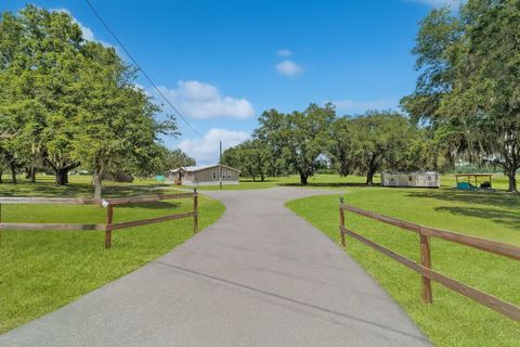 Tiny photo for 12651 SE County Road 337, Dunnellon, FL 34431 (MLS # OM704516)
