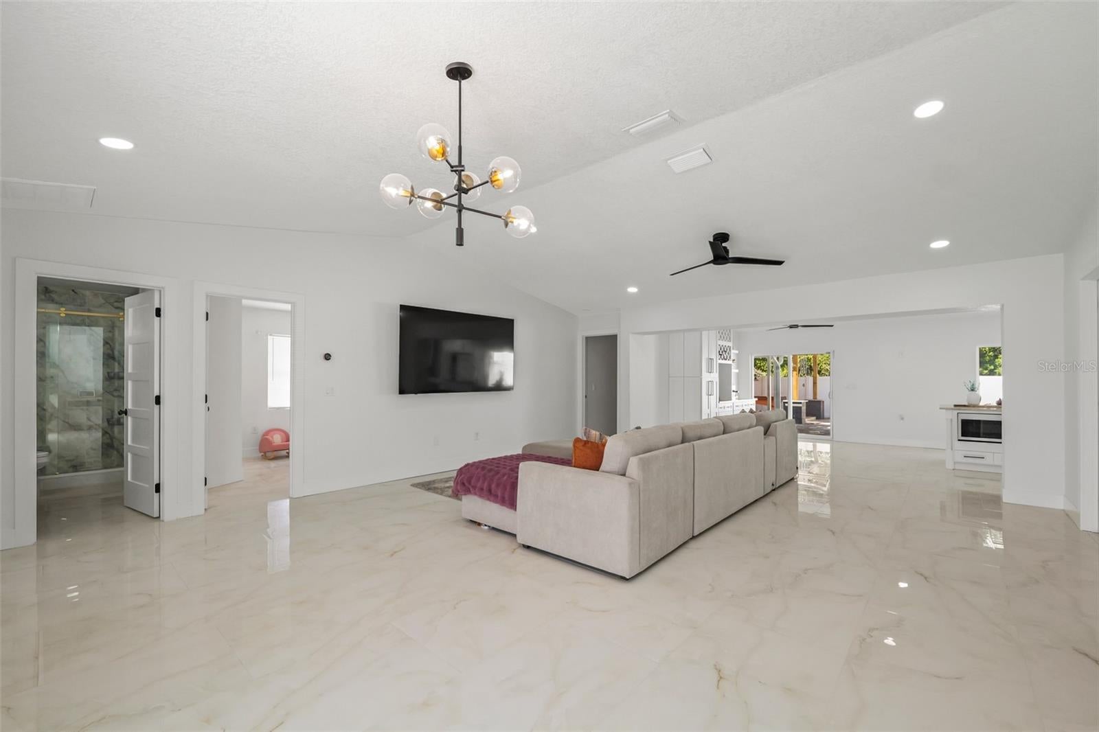 1427 THISTLEDOWN DRIVE