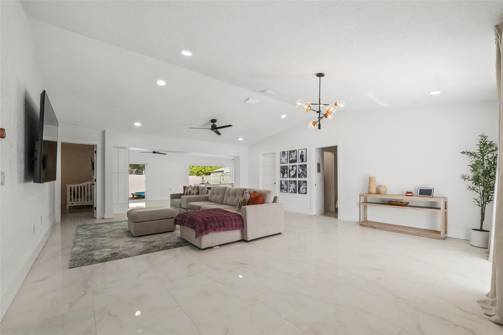 1427 THISTLEDOWN DRIVE
