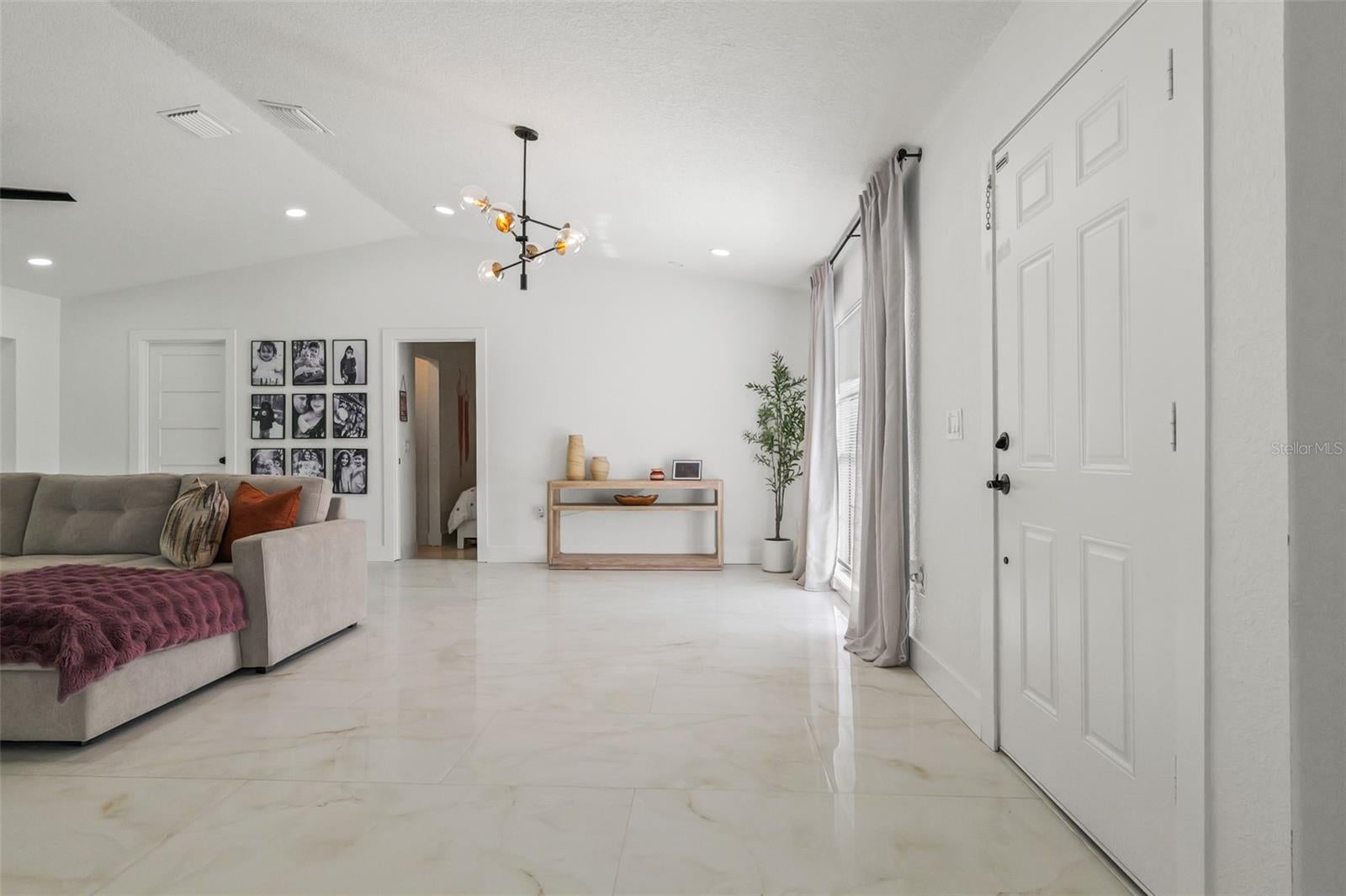 1427 THISTLEDOWN DRIVE
