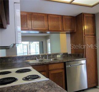 233 WOODLAKE WYNDE