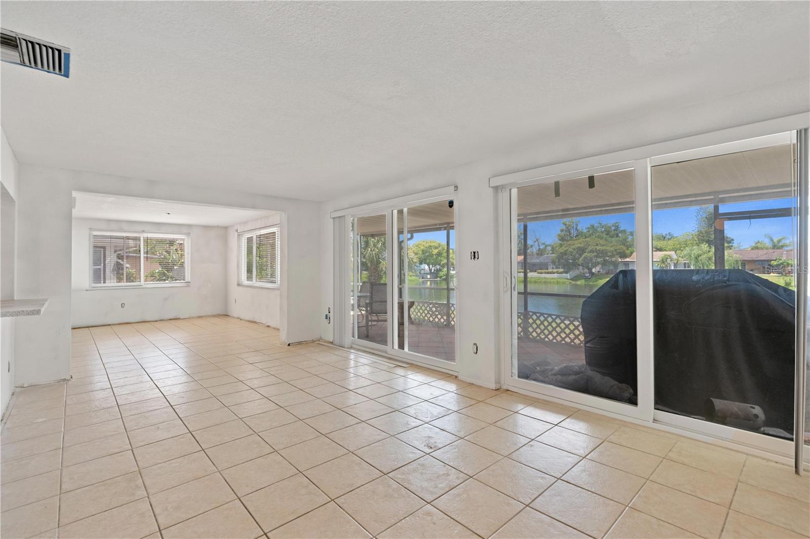 BEACON SQUARE - Residential