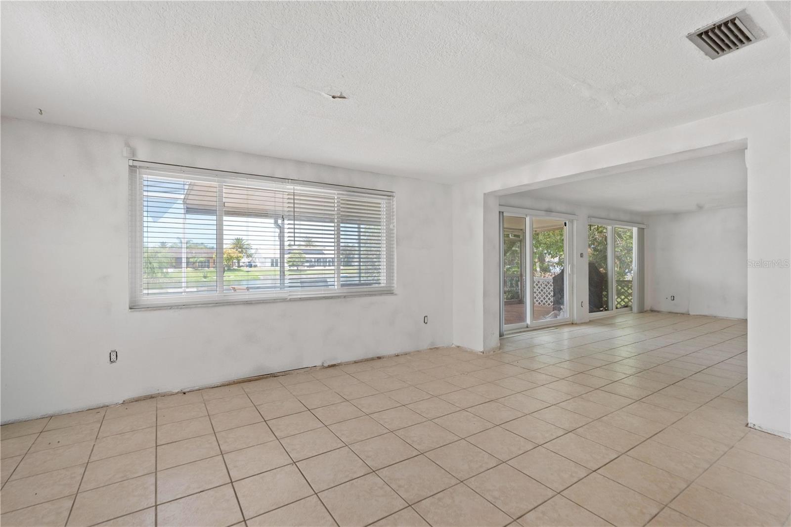 BEACON SQUARE - Residential