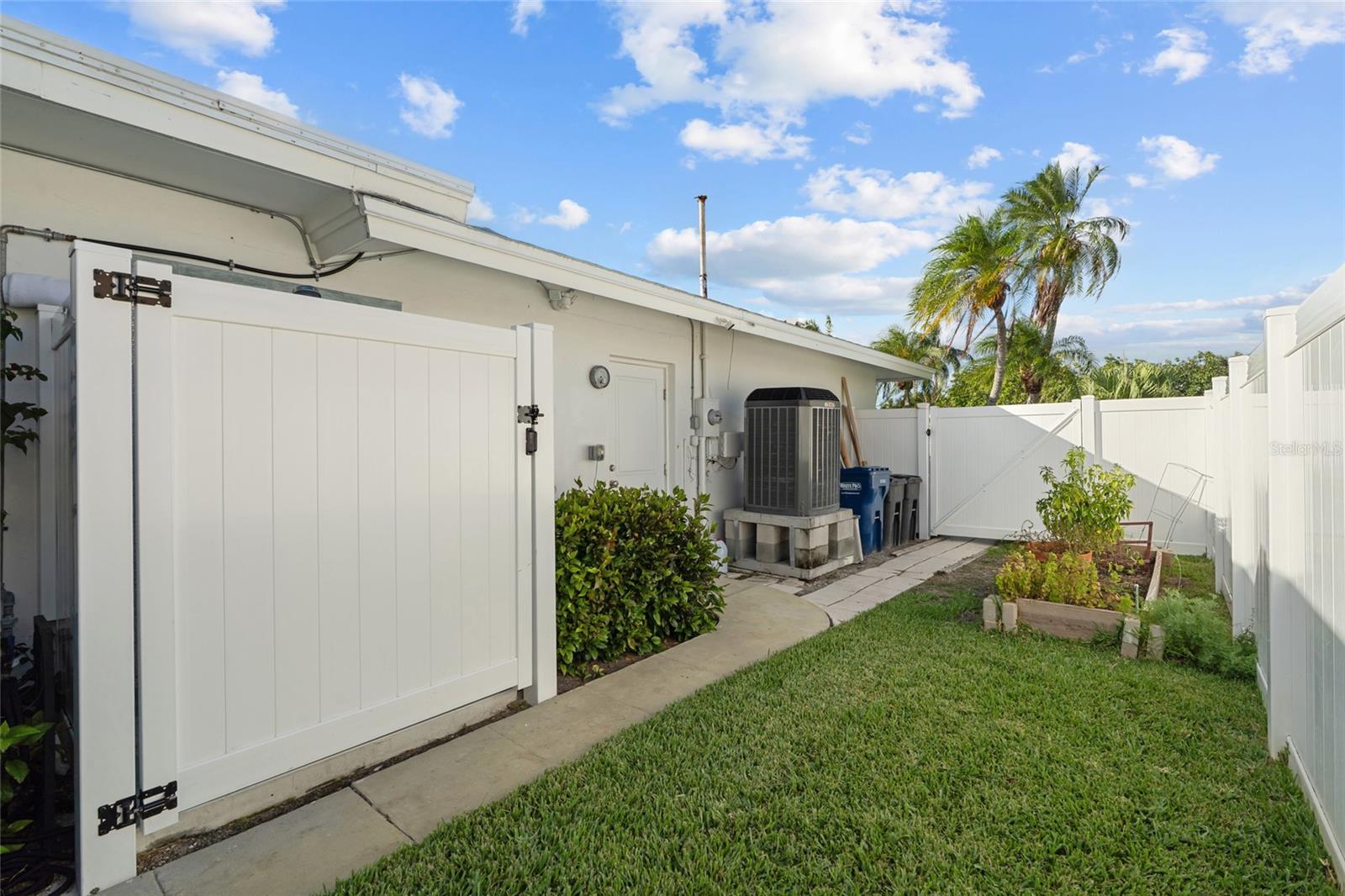 BELLEAIR BEACH - Residential