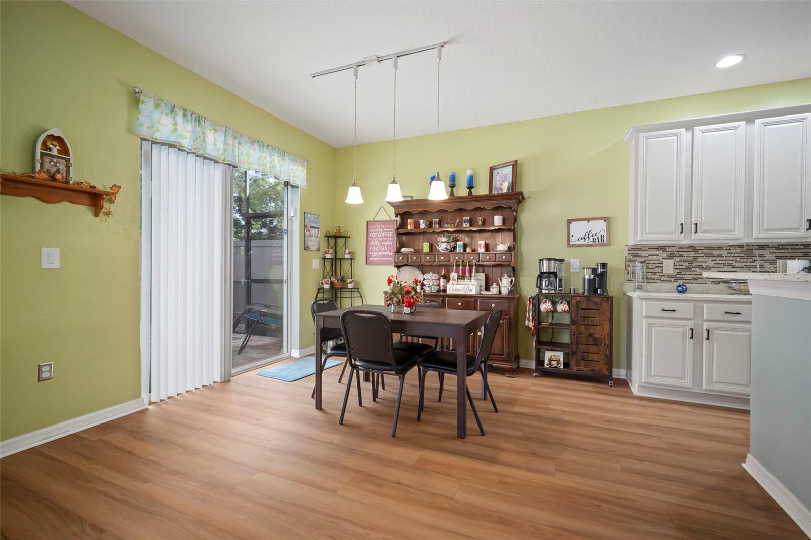 BALLANTRAE VILLAGE 03A & 03B - Residential