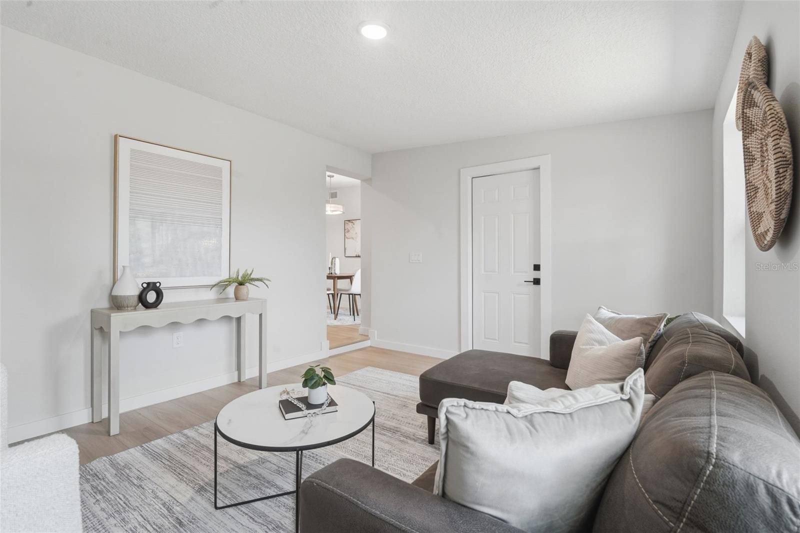 LONGDALE - Residential