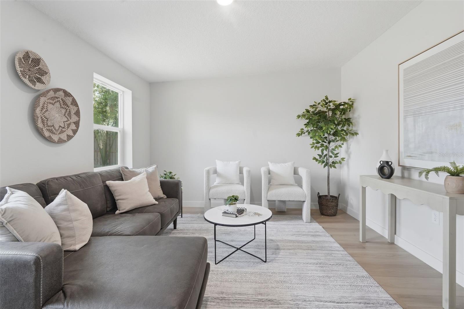 LONGDALE - Residential