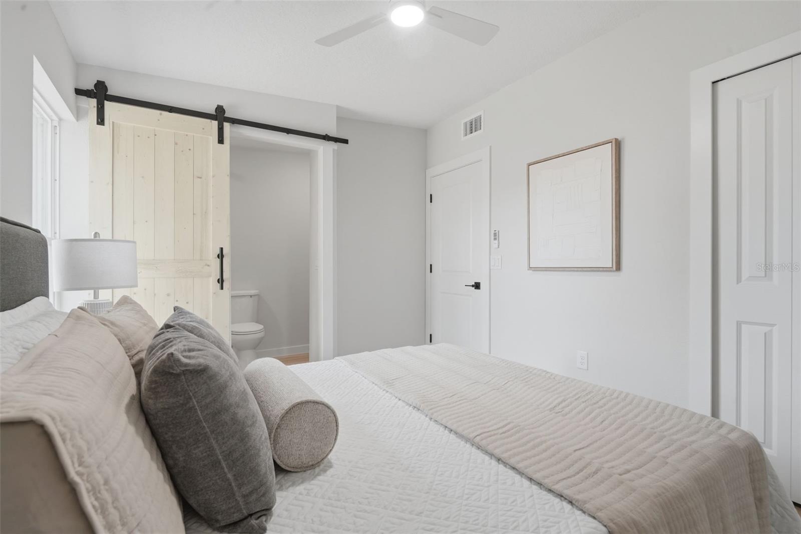 LONGDALE - Residential