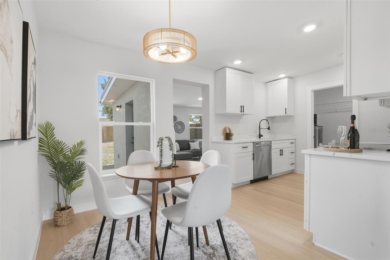 LONGDALE - Residential