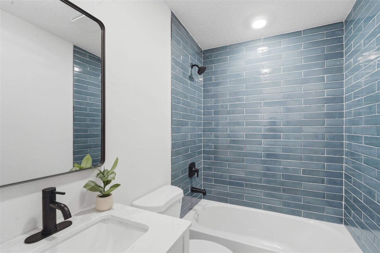 LONGDALE - Residential