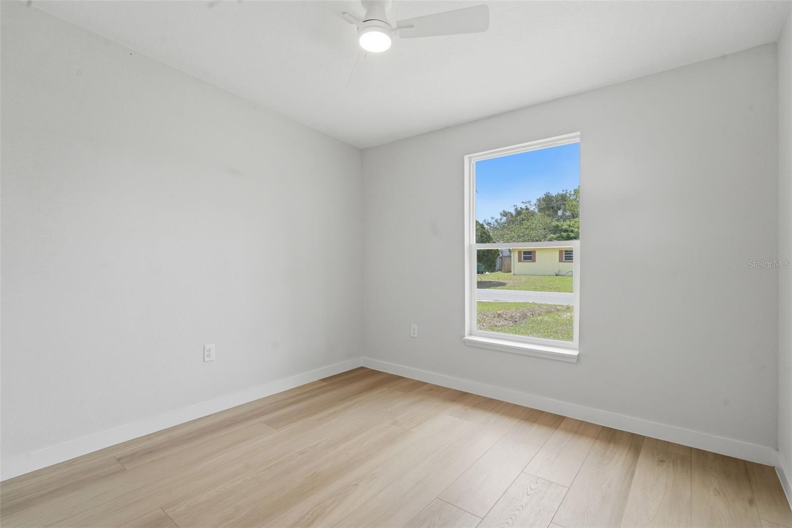 LONGDALE - Residential